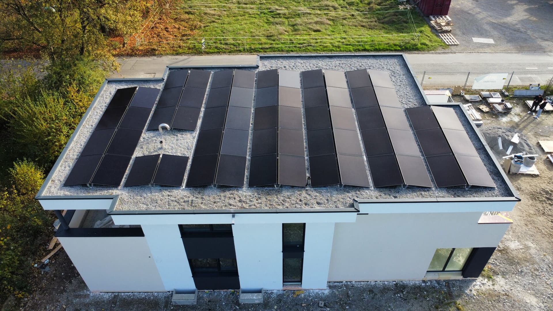 Photovoltaikanlage auf einem Einfamilienhaus in Hallau SH